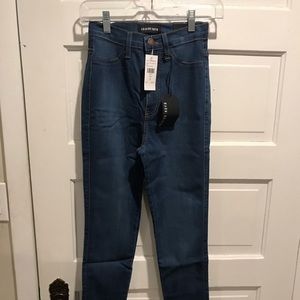 Women’s jeans
